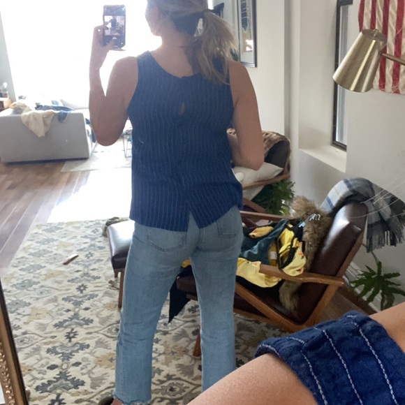 Blue tank with white stripes and button back details - Picture 4 of 4